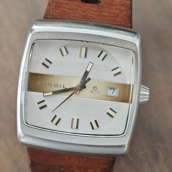 Vintage FOSSIL Watch JR-8253 Unisex Brown Wide Leather Strap Mens Womens - Picture 4 of 11
